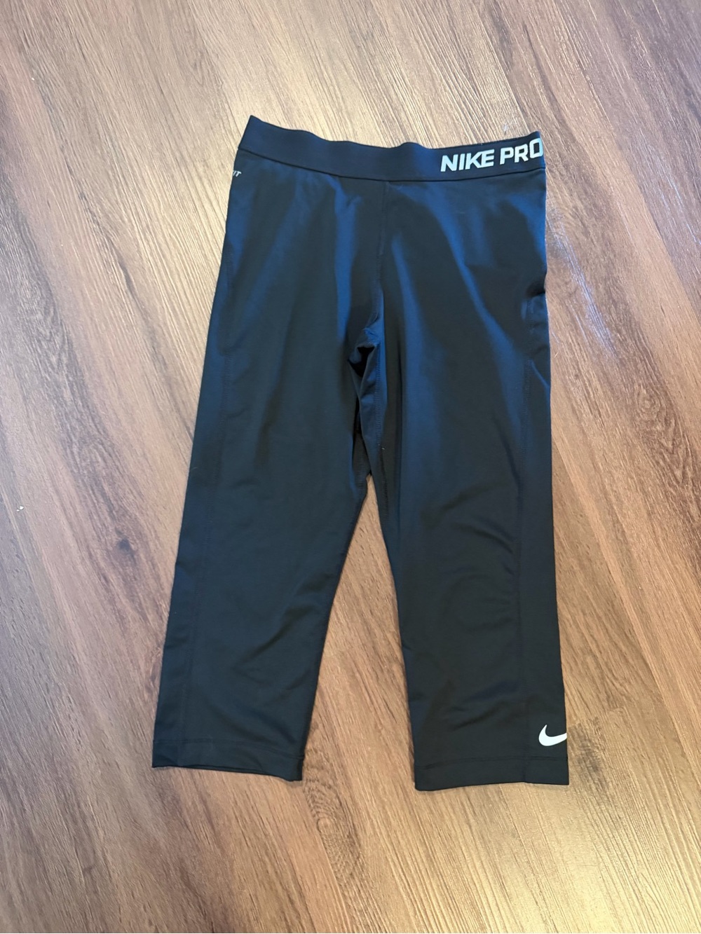 Women’s Nike pro crop leggings